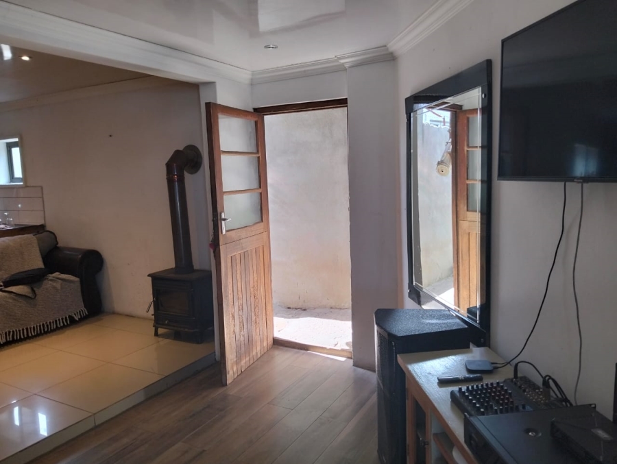 3 Bedroom Property for Sale in Wesbank Western Cape